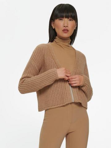 Вязаная кофта