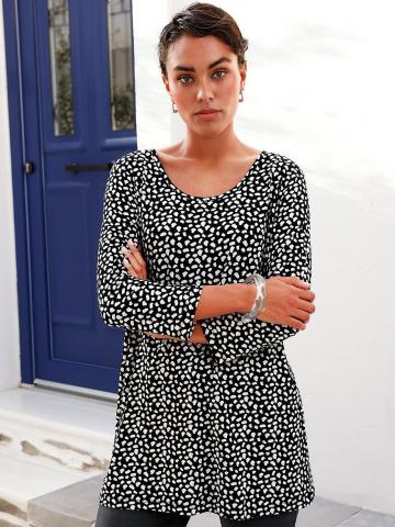 Кофта с круглым вырезом