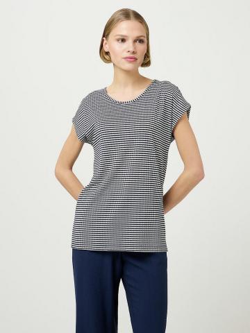 Кофта с круглым вырезом