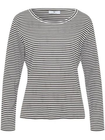 Кофта с круглым вырезом