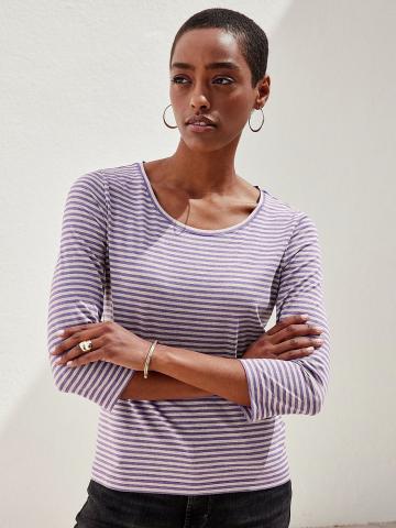 Кофта с круглым вырезом