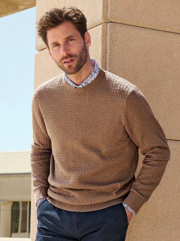 Пуловер с круглым вырезом