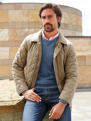 Пуловер с круглым вырезом