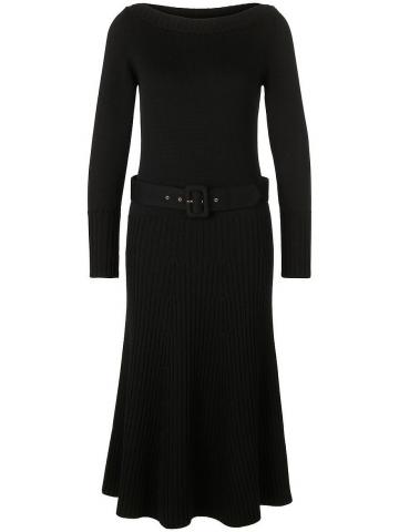 Вязаное платье