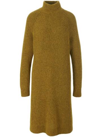 Вязаное платье