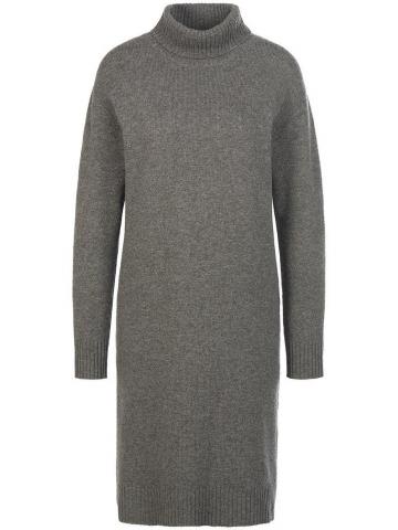 Вязаное платье