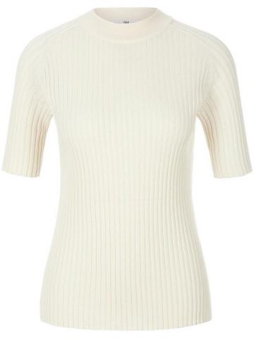 Пуловер с круглым вырезом