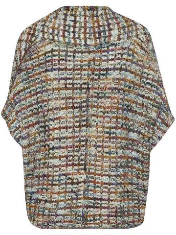 Вязаная жилетка