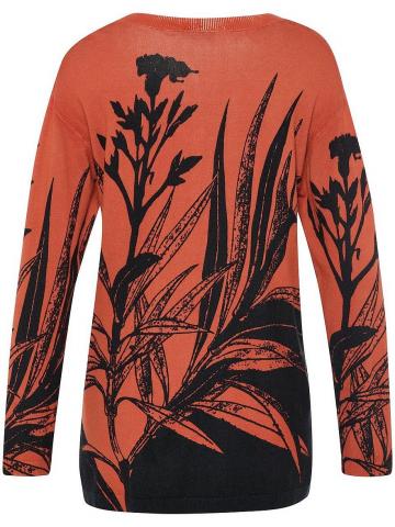 Пуловер с вырезом V