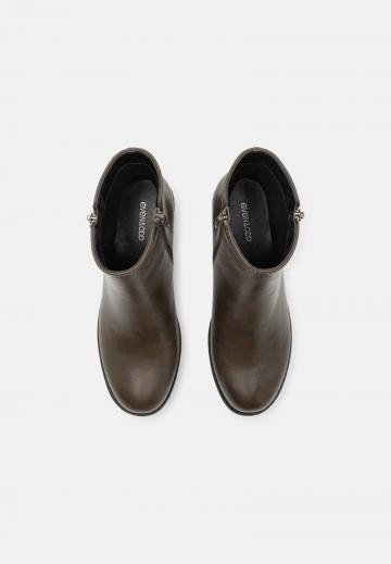 Полусапожки на платформе