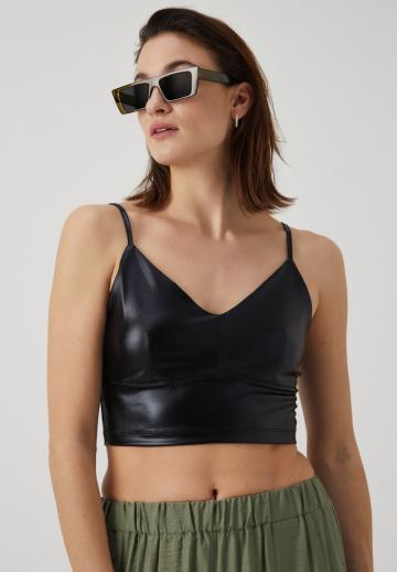 Топ на бретельках