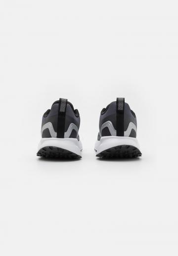 Беговые кроссовки