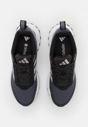 Беговые кроссовки