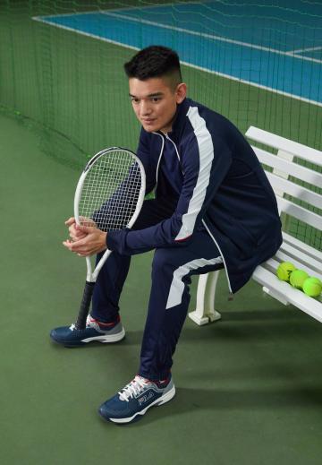 Спортивная куртка