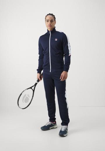 Спортивная куртка