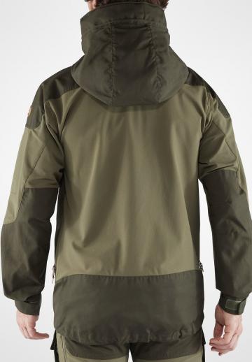 Спортивная куртка