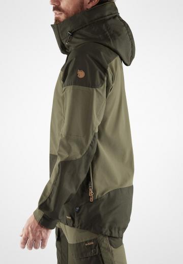 Спортивная куртка