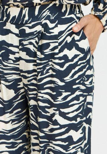 Широкие брюки