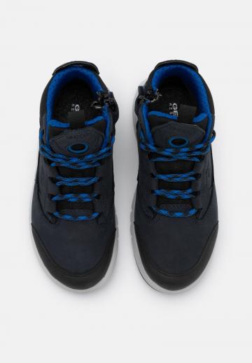 Высокие кеды