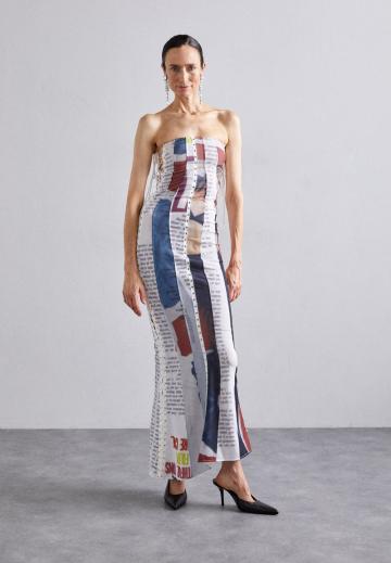 Босоножки на каблуке