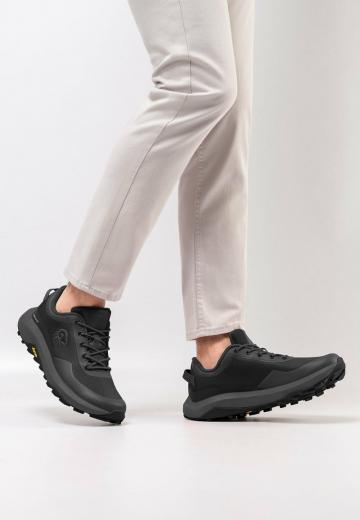 Тренировочные кроссовки