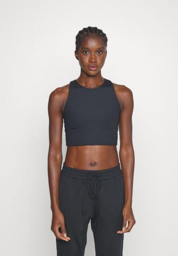 Спортивный бюстгальтер