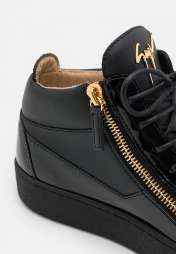 Высокие кеды