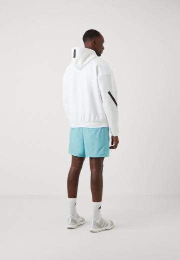 Спортивная кофта