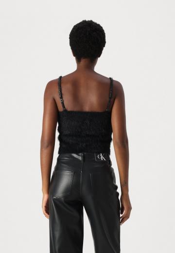 Топ на бретельках