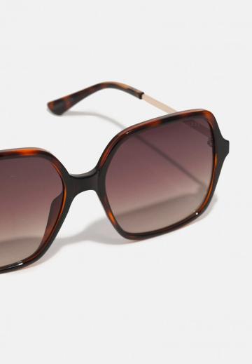 Солнечные очки