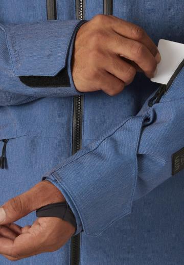 Сноубордическая куртка