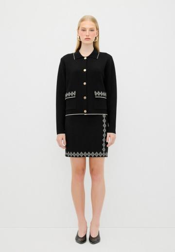 Жаккардовая вязаная кофта