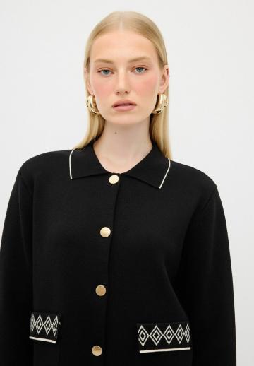 Жаккардовая вязаная кофта