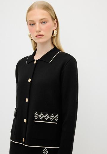 Жаккардовая вязаная кофта