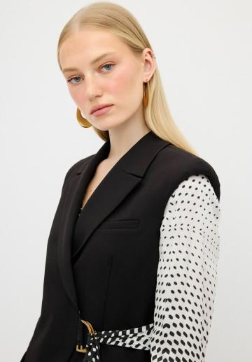 Джинсовая жилетка