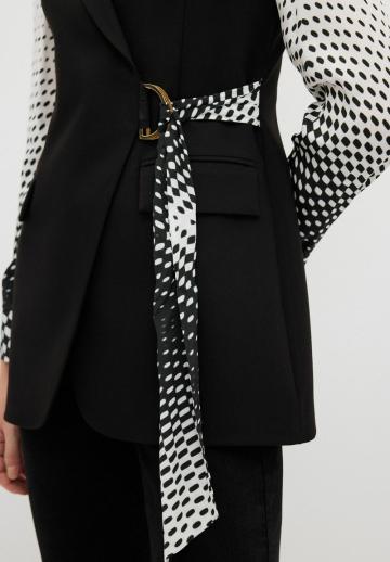 Джинсовая жилетка