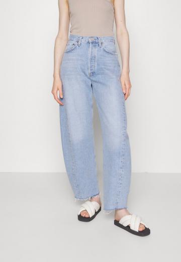 Джинсы бойфренда