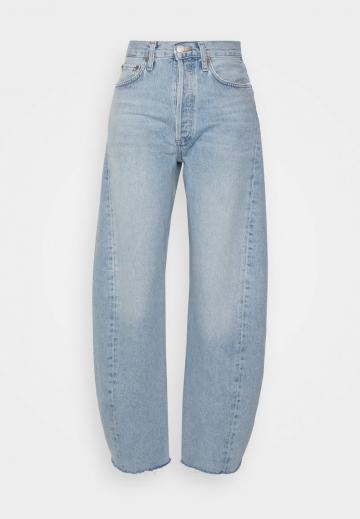 Джинсы бойфренда