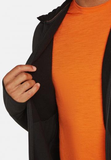 Спортивная кофта