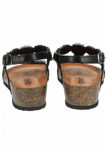 Босоножки на танкетке