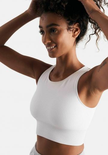 Спортивный топ