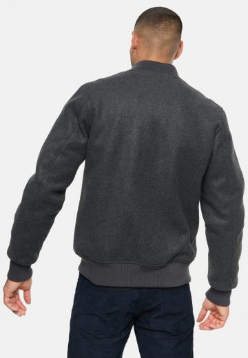 Куртка бомбер