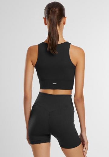 Спортивный топ