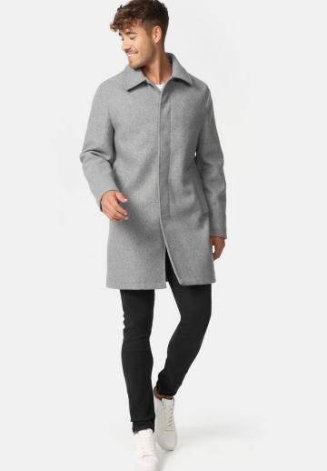 Короткое пальто