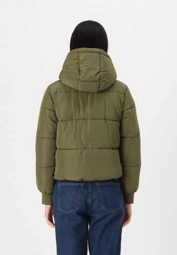 Короткая куртка