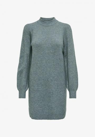 Вязаное платье