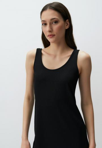 Вязаное платье