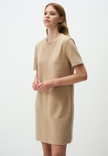 Вязаное платье