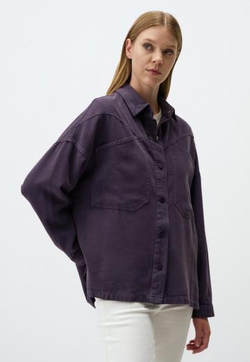 Куртка с накладнымит карманами