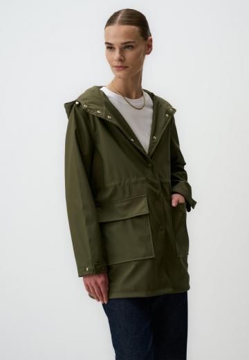 Куртка с накладнымит карманами